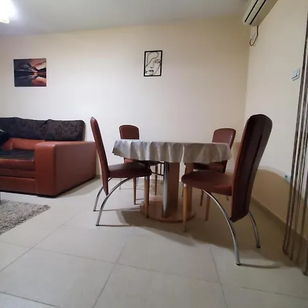 Royal Panorama & Free Parking Apartment *